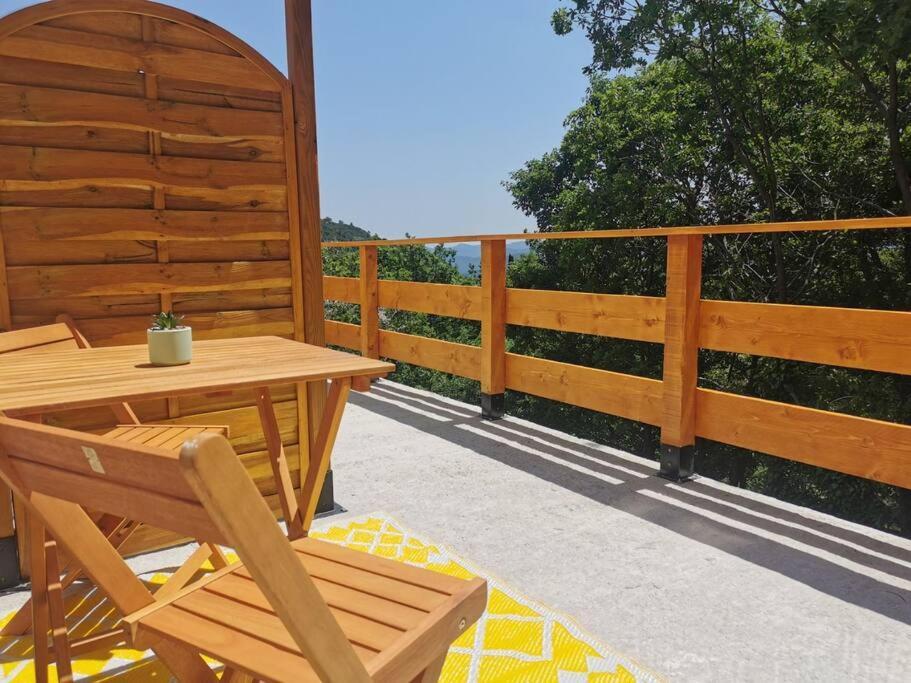 Appartement De 30M2 Pour 2 Personnes Venaco ヴナコ エクステリア 写真