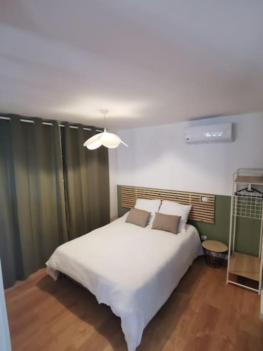 Appartement De 30M2 Pour 2 Personnes Venaco ヴナコ エクステリア 写真